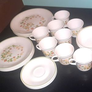 Correlle Vintage "Strawberry Sundae" dishes
